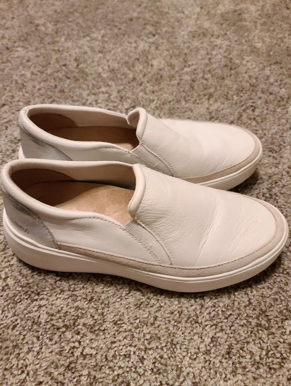Women's 6.5, Vionic Kearny White Slip-On Leather Sneakers